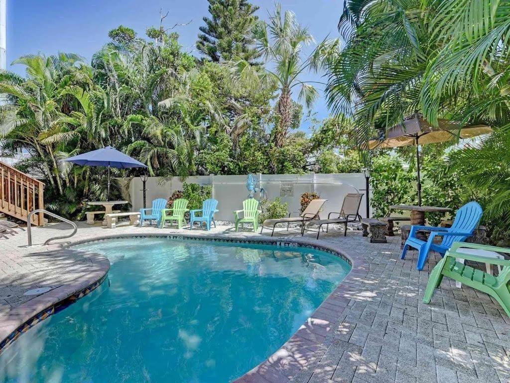 Beach Getaway Pool Condo Between The Island Marina And Beach Брадентон-Бич Экстерьер фото