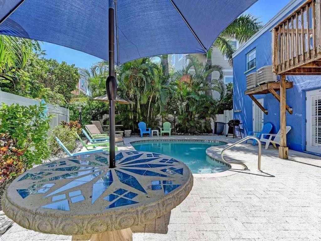 Beach Getaway Pool Condo Between The Island Marina And Beach Брадентон-Бич Экстерьер фото