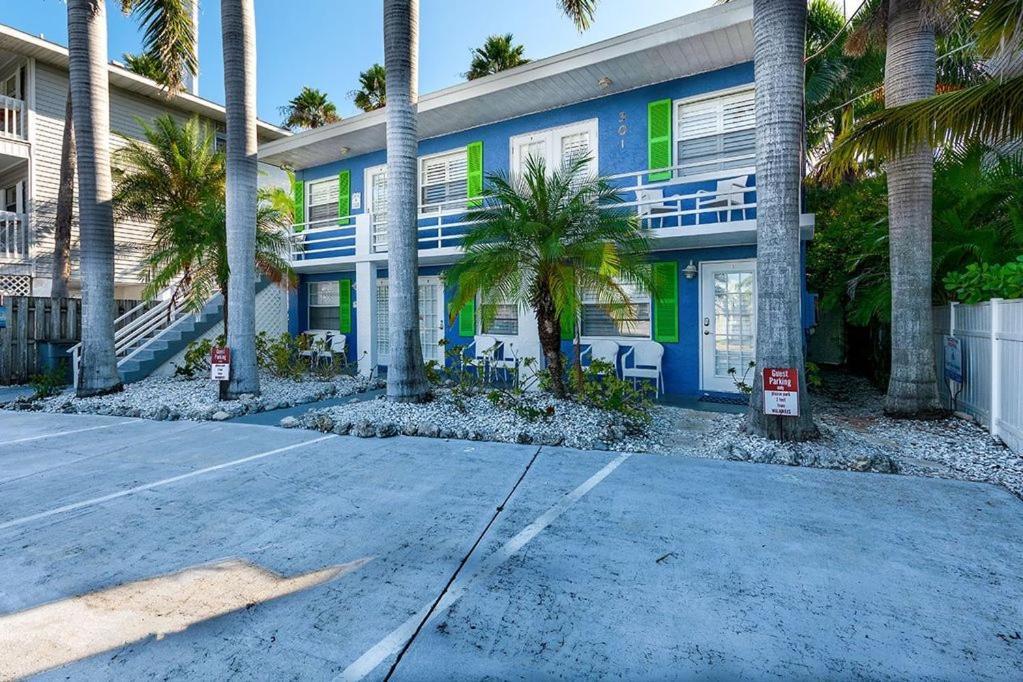 Beach Getaway Pool Condo Between The Island Marina And Beach Брадентон-Бич Экстерьер фото